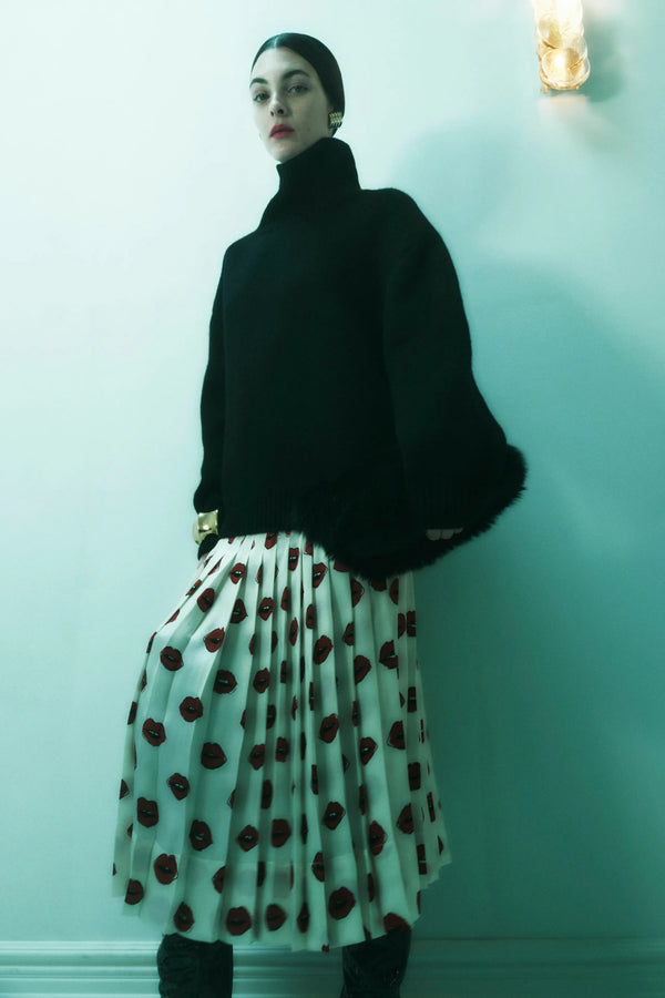 Tudi Lip-Print Pleated Midi-Skirt