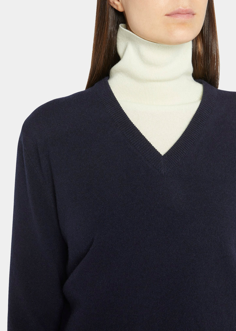 Kumamo V-Neck Cashmere Sweater