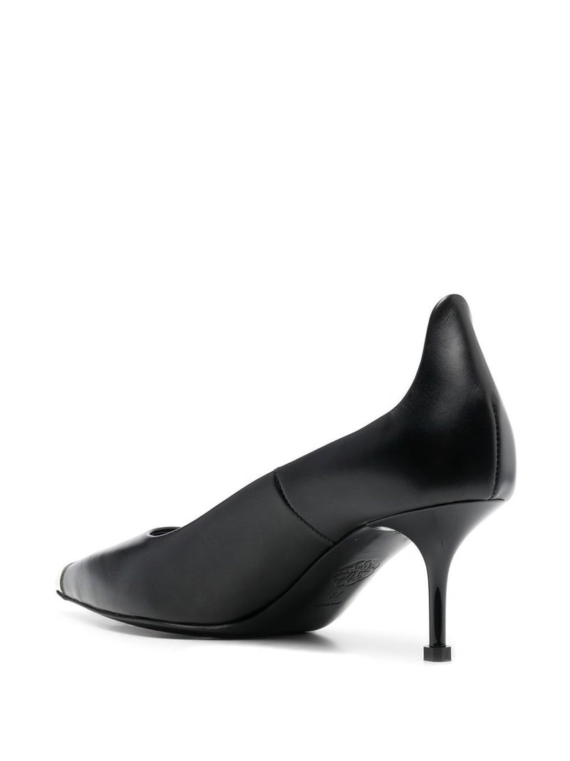 The Pointed Toe Pump